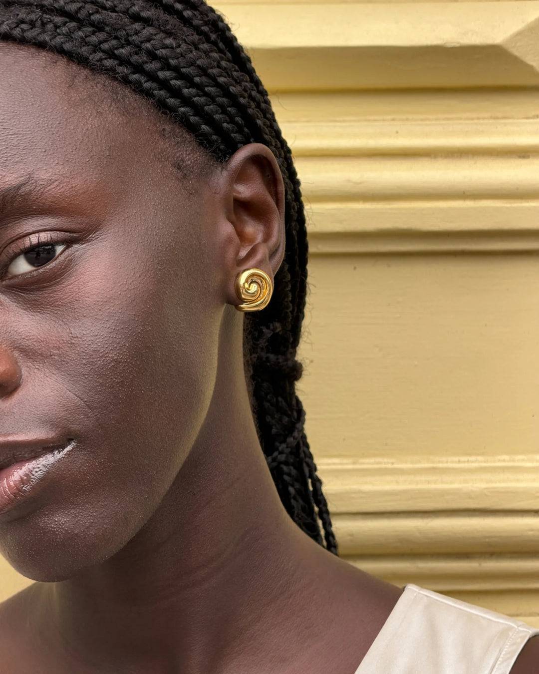 SMALL GIO EARRINGS