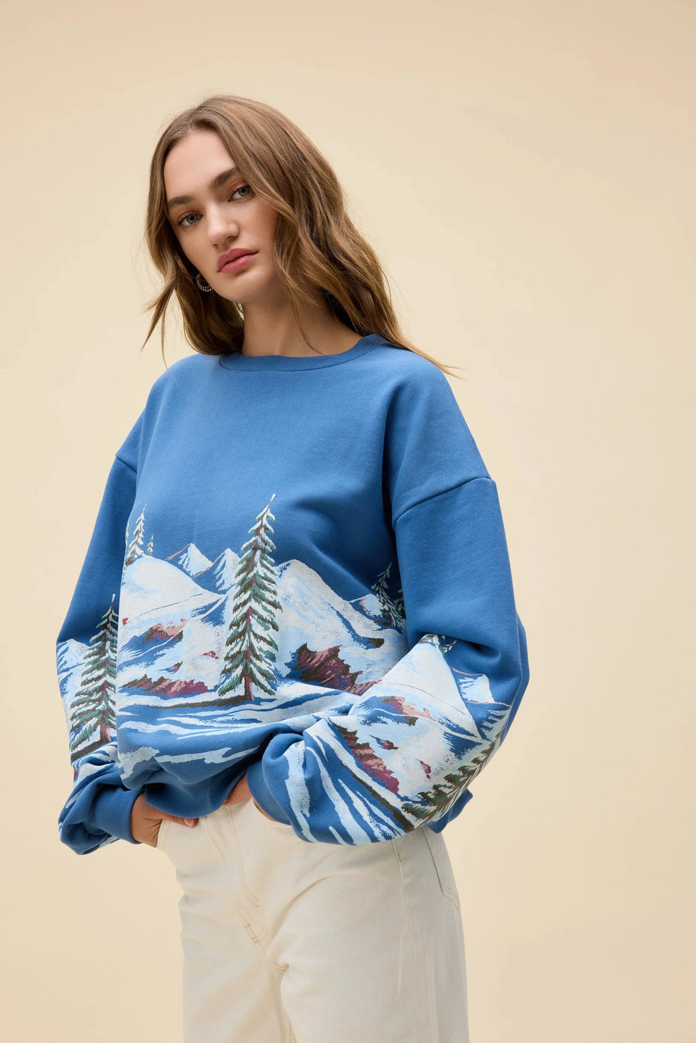ALPINE SKI SCENE OVERSIZED CREW SWEATER DAYDREAMER 
