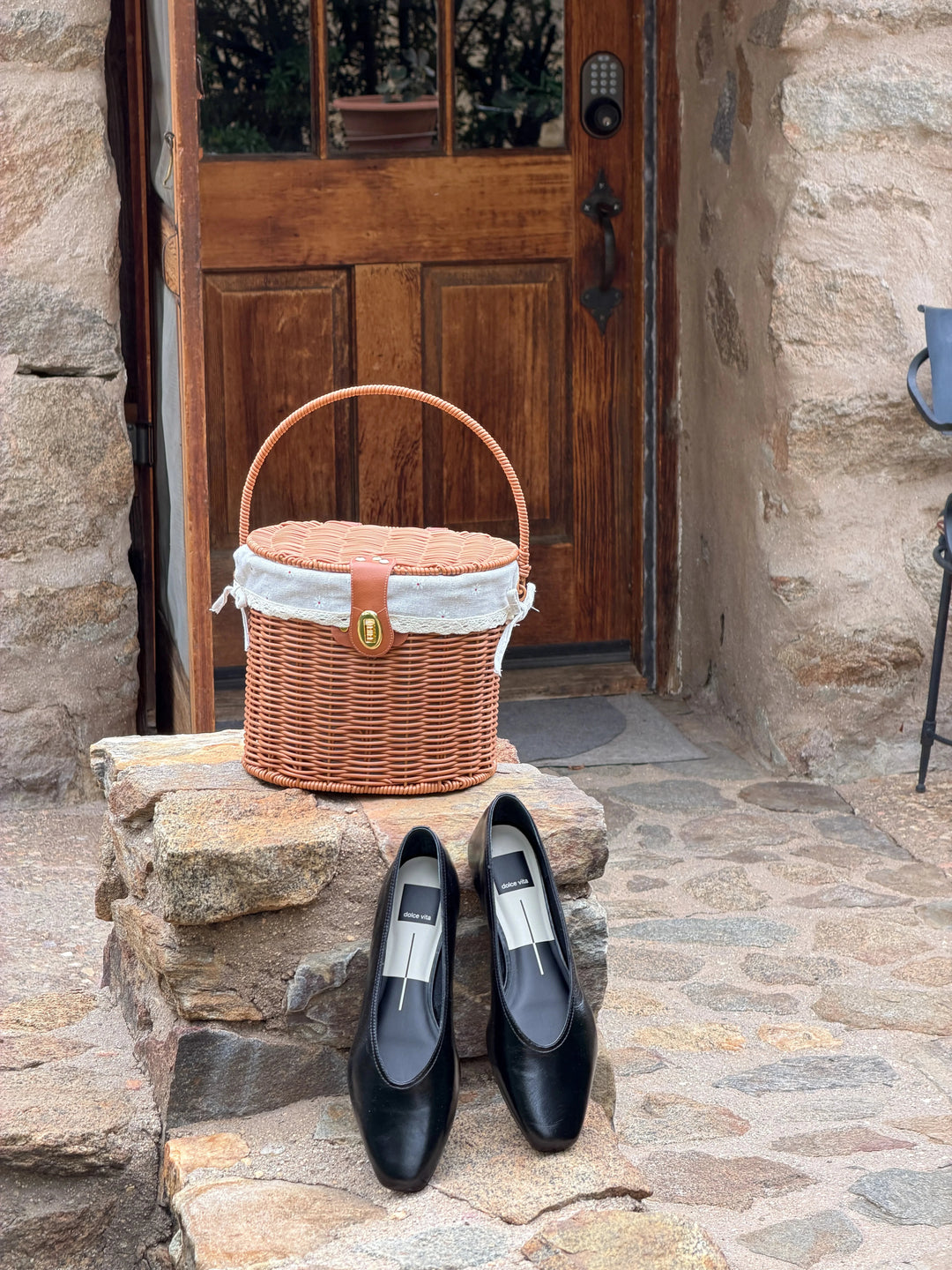 CARET FLATS DOLCE VITA 