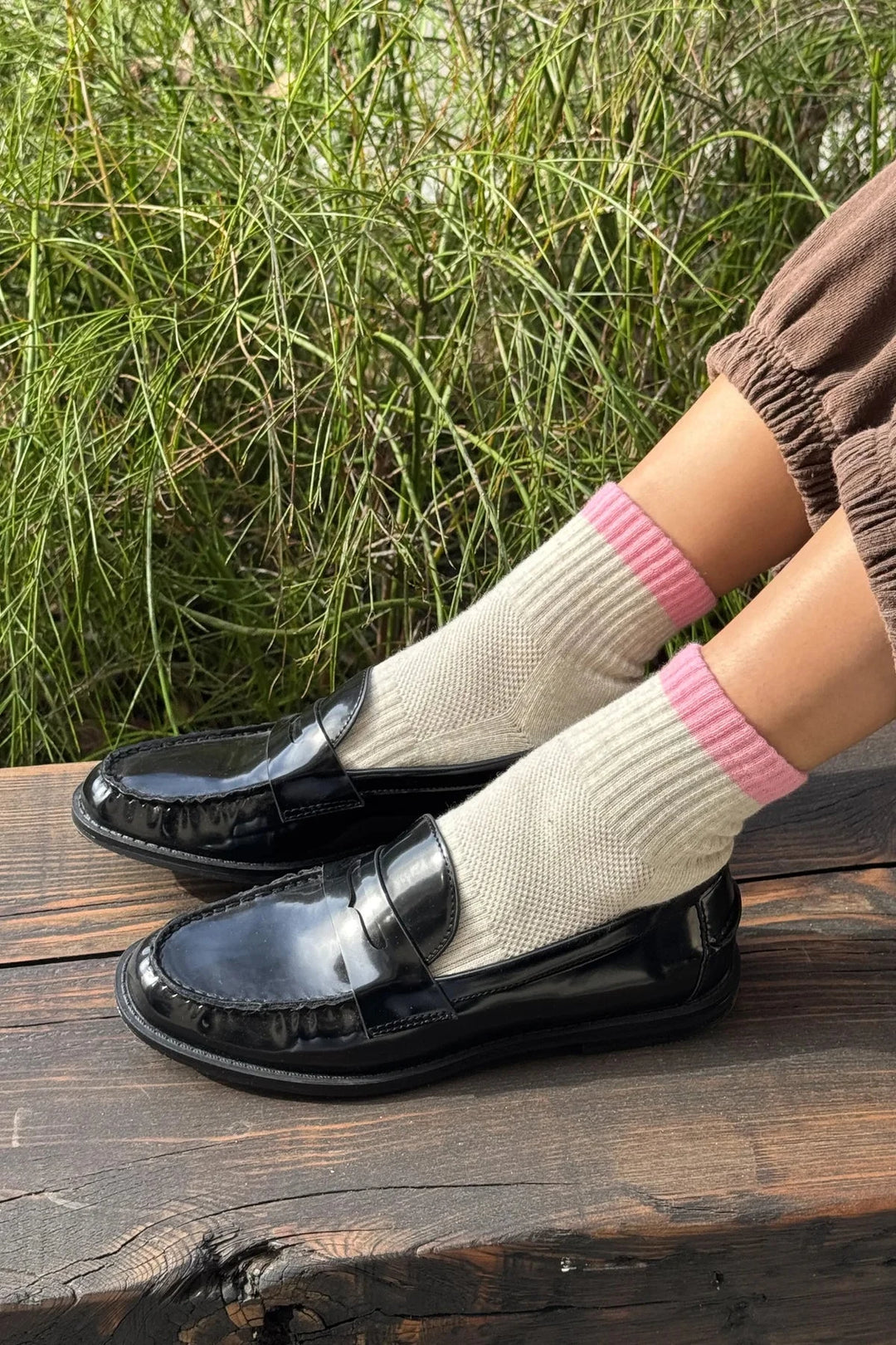 COLOR BLOCK GIRLFRIEND SOCKS - GREY PINK Socks LE BON SHOPPE 
