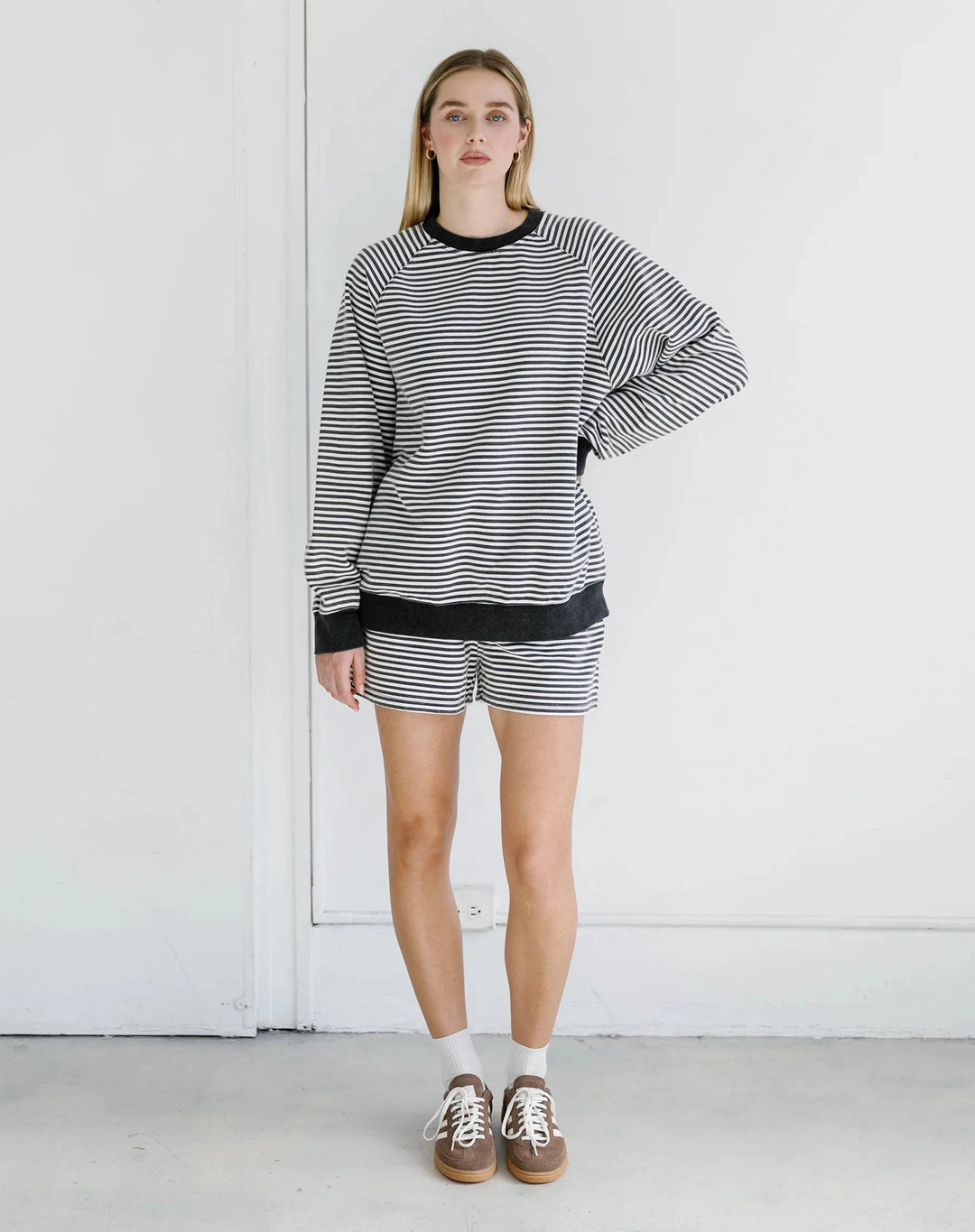 CORE STRIPE SHORT SHORTS BRUNETTE THE LABEL 