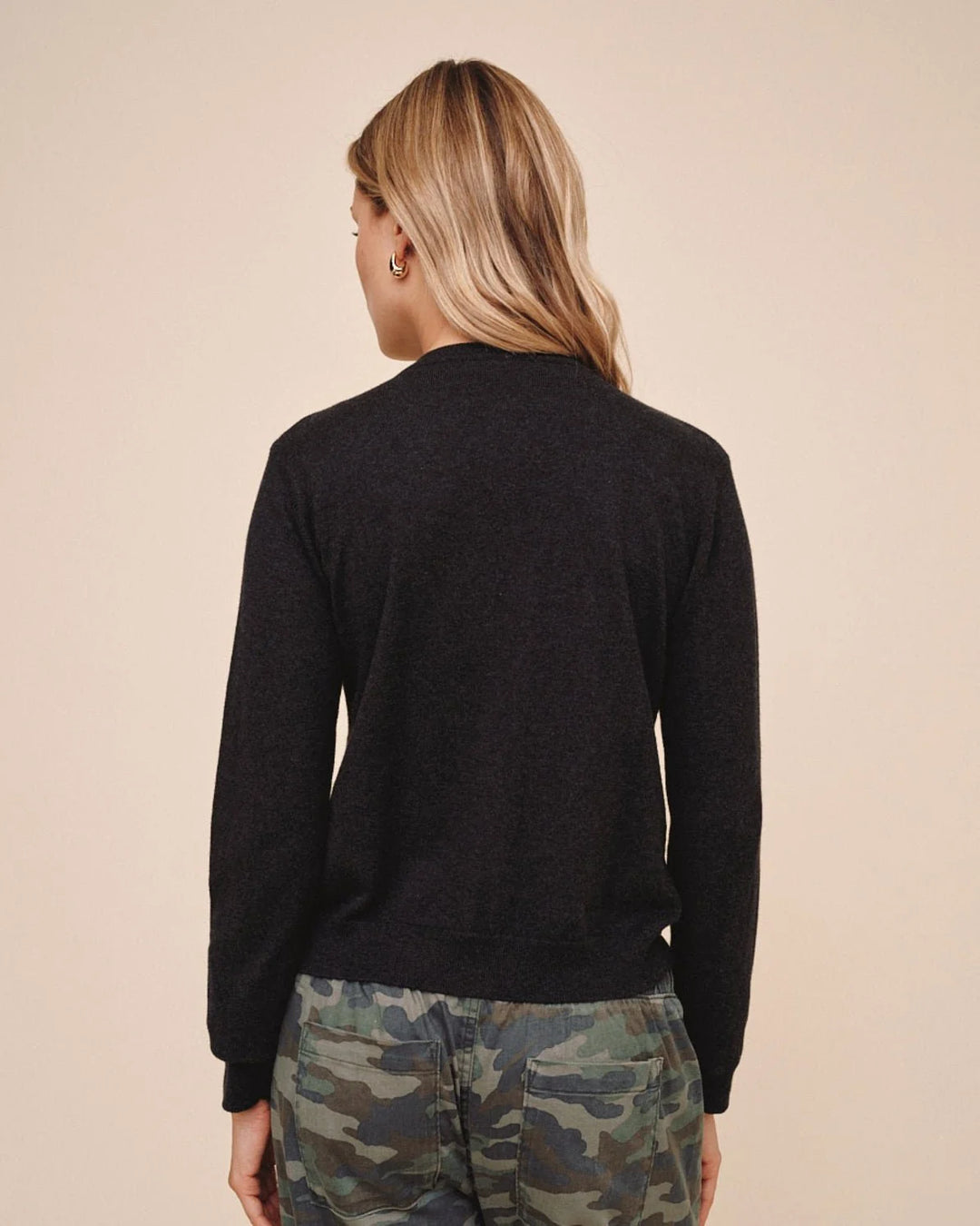 CREWNECK CARDIGAN
