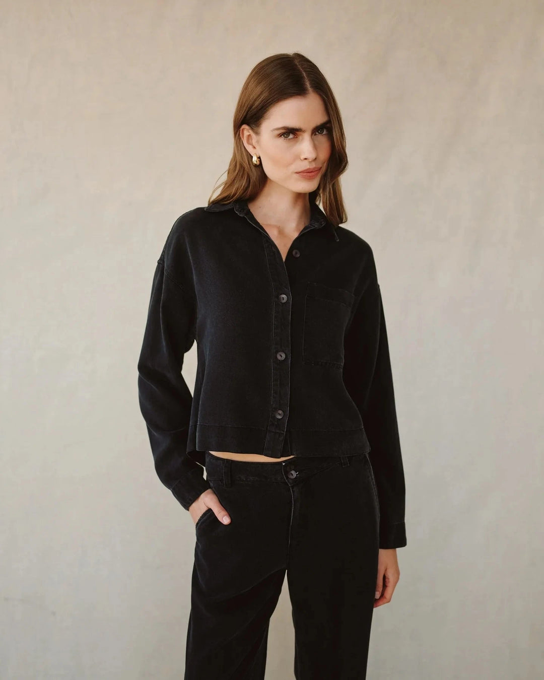 CROP POCKET BUTTON DOWN TOP BELLA DAHL 