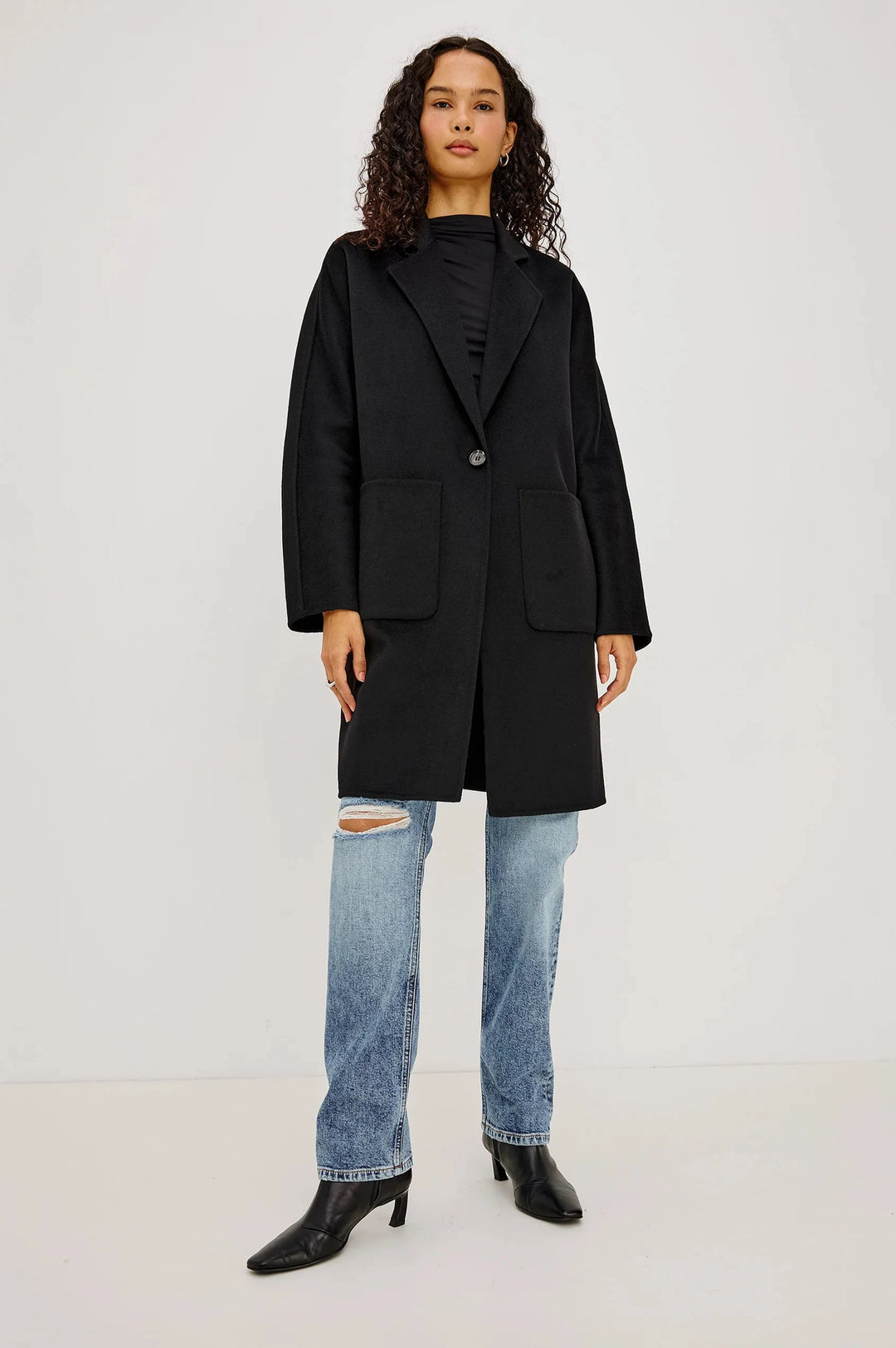 EVEREST COAT COAT RAILS 