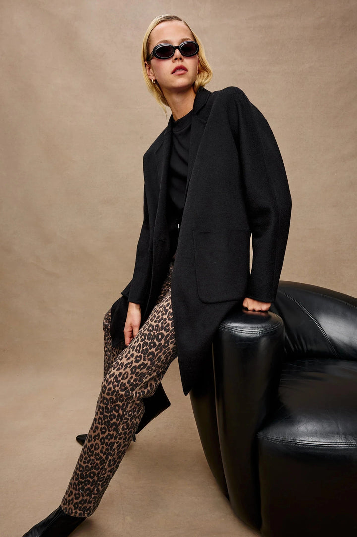 EVEREST COAT COAT RAILS 
