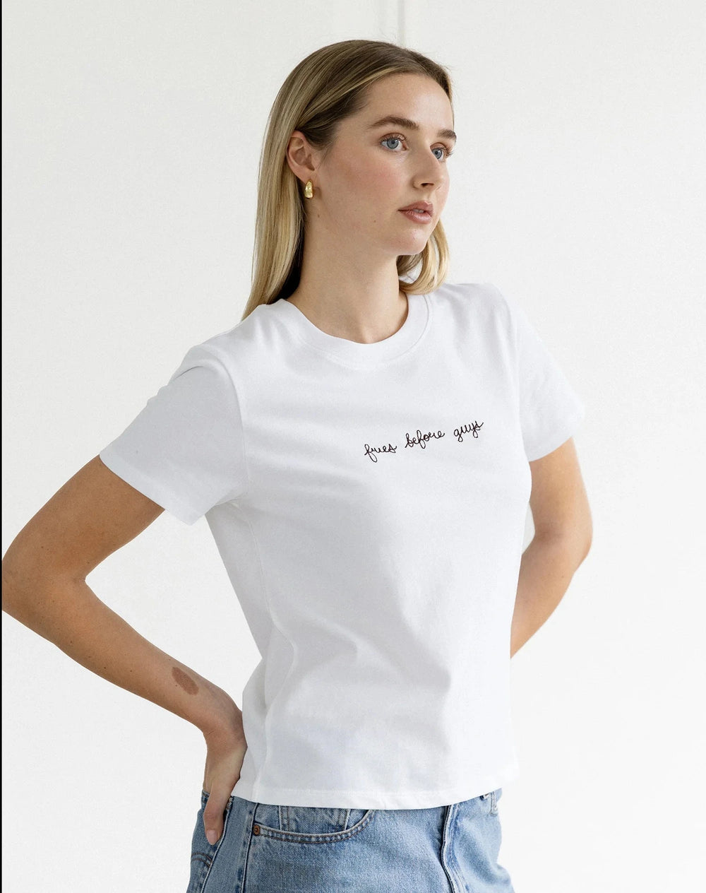 FRIES BEFORE GUYS TEE T-Shirt BRUNETTE THE LABEL 