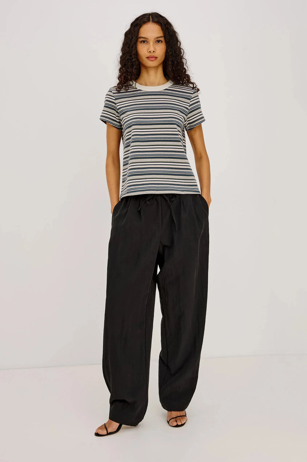 GIRLFRIEND TEE T-Shirt RAILS 