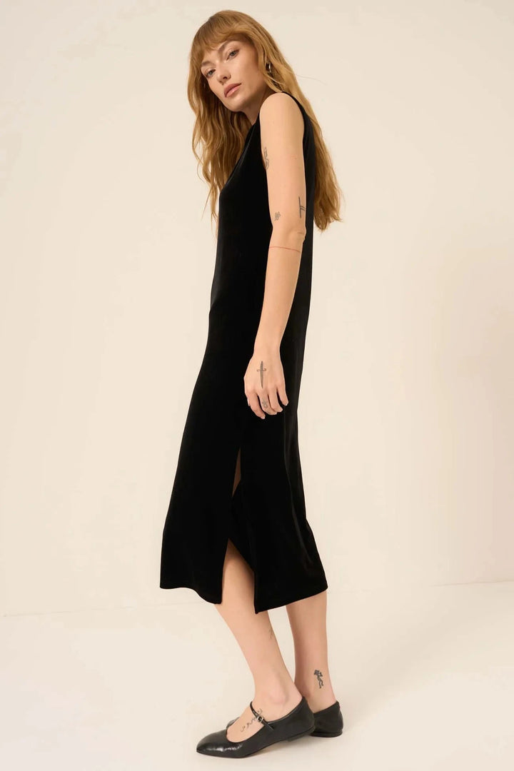 HEADING OUT VELVET DRESS Dress PROJECT SOCIAL T 