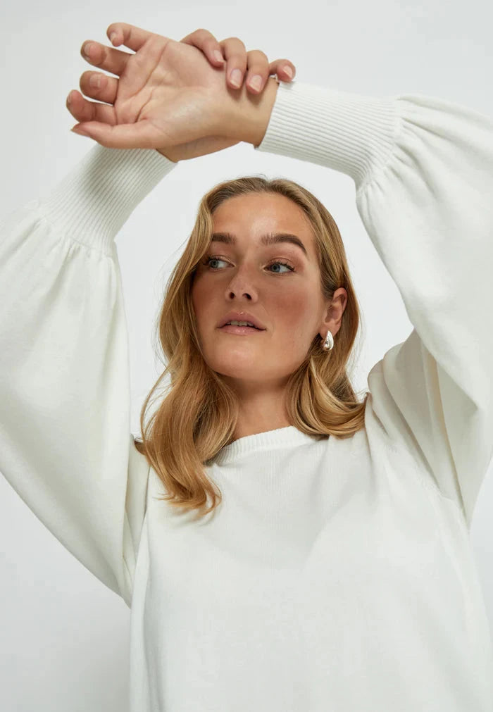 LIVA KNIT PULLOVER TOP MINUS 