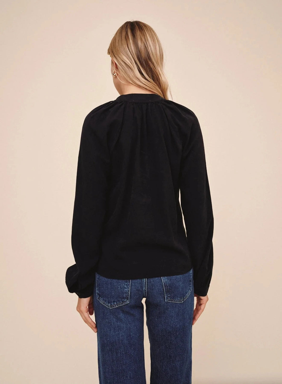 LONG SLEEVE PLACKET PULLOVER Purses BELLA DAHL 