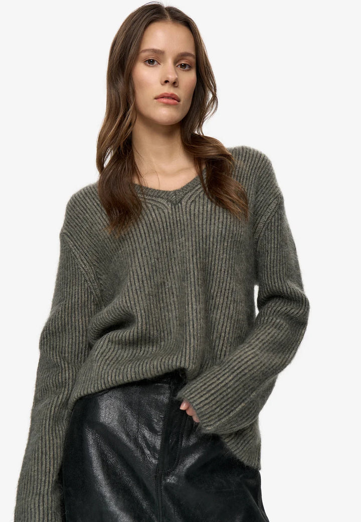 GINA JUMPER