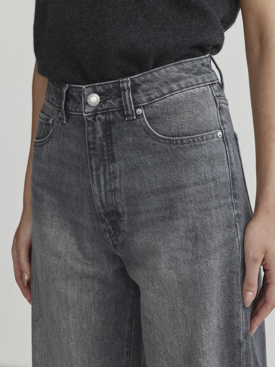 MIRO BARREL - ASH GREY DENIM DL1961 