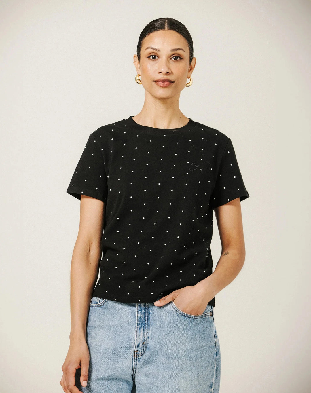 PARIS POLKA DOT TEE T-Shirt BRUNETTE THE LABEL 