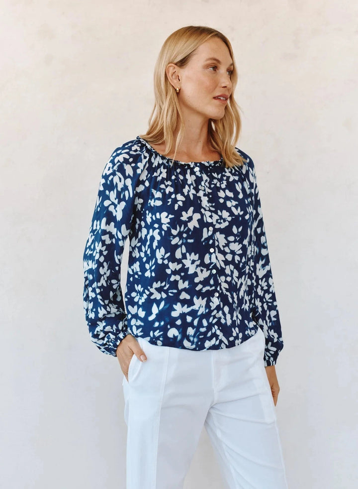 RUFFLE NECK RAGLAN BUTTON DOWN top BELLA DAHL 
