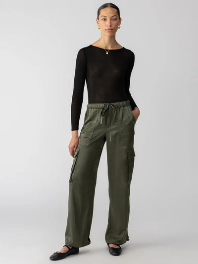 SATIN CARGO WIDE LEG PANT PANT SANCTUARY XS DARK OLIVE 