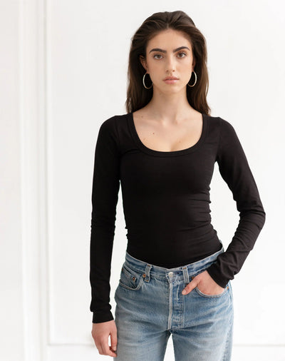 SCOOP NECK LONG SLEEVE TOP BRUNETTE THE LABEL 