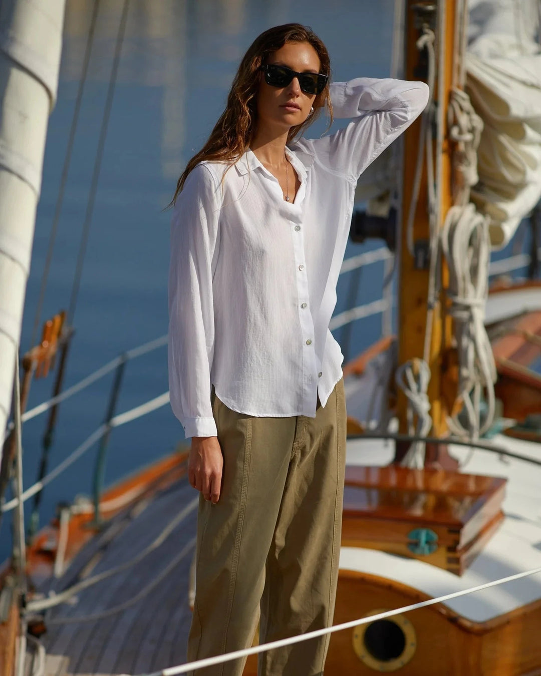 SHIRT TAIL BUTTON DOWN TOP BELLA DAHL 