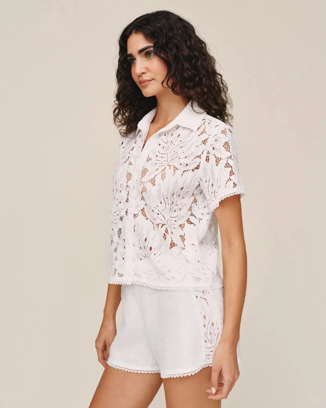 SHORT SLEEVE BUTTON DOWN TOP BELLA DAHL 