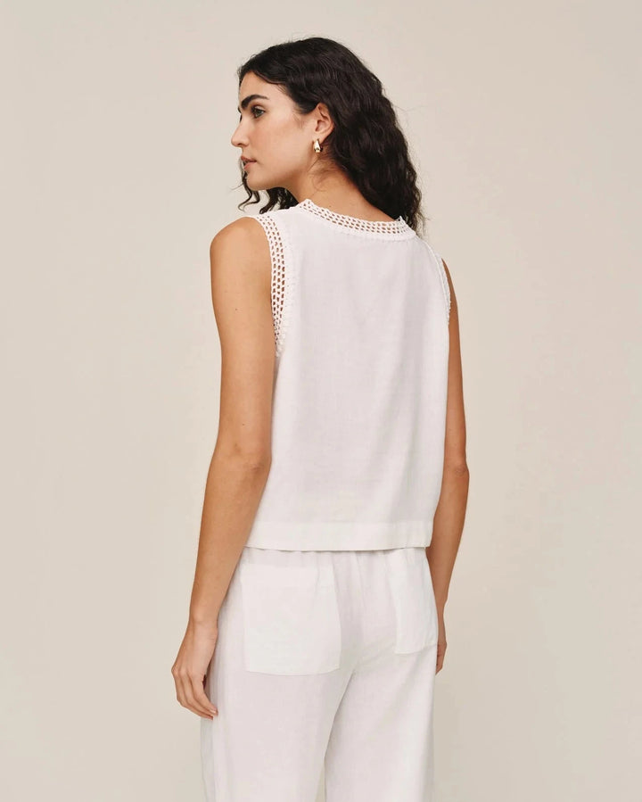 SLEEVELESS CROCHET TOP Tank Top BELLA DAHL 