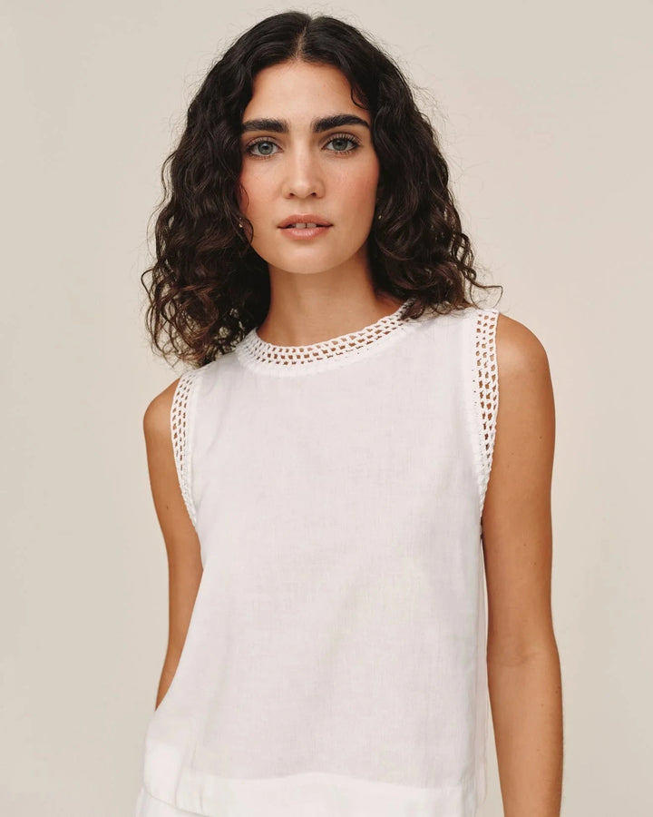 SLEEVELESS CROCHET TOP Tank Top BELLA DAHL 
