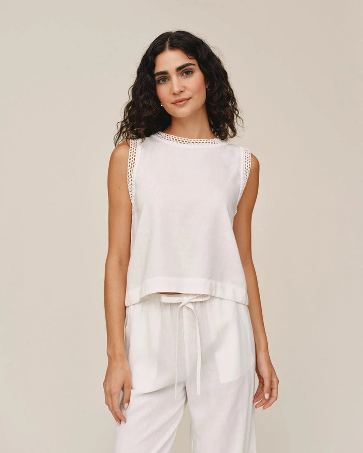 SLEEVELESS CROCHET TOP Tank Top BELLA DAHL 