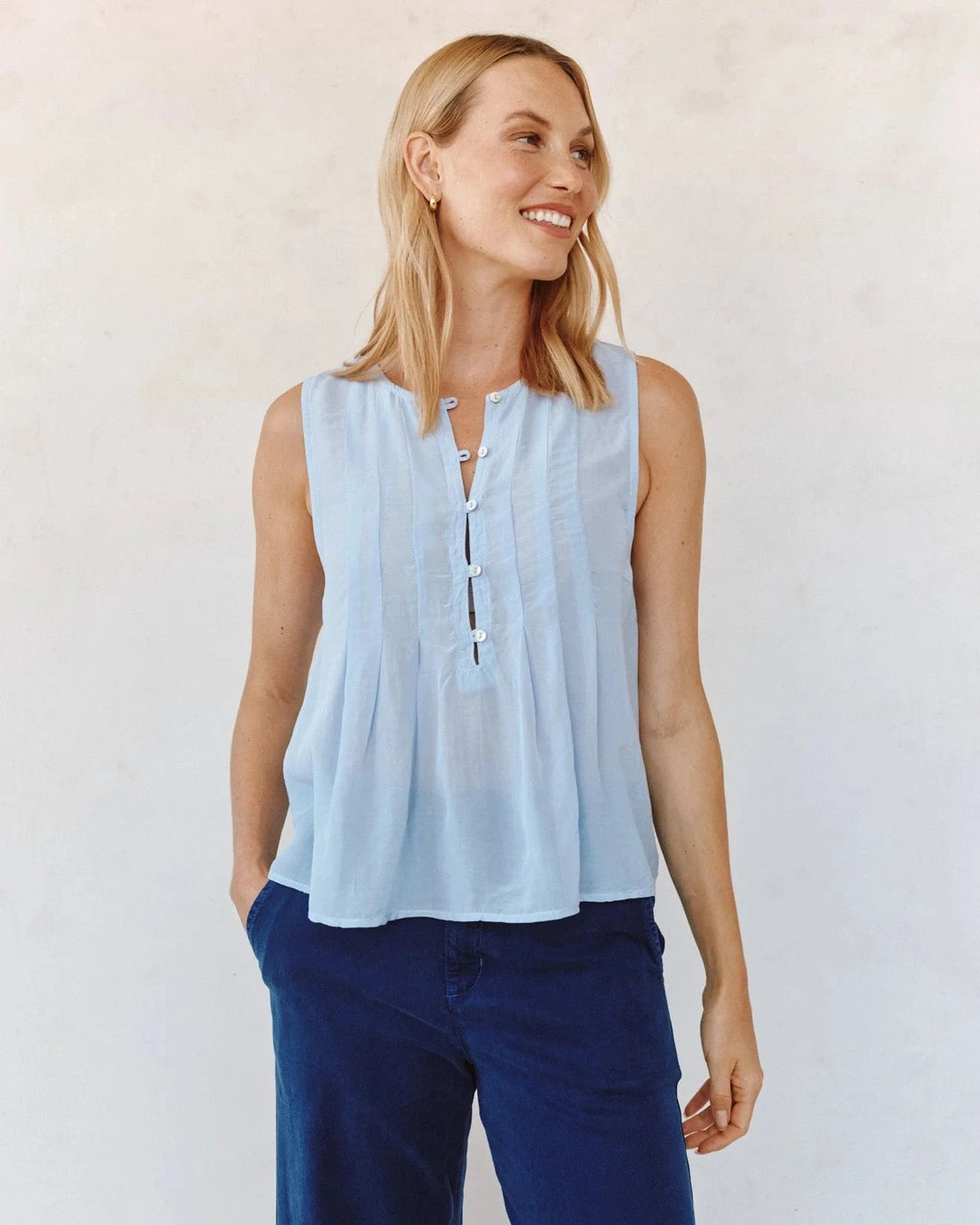 SLEEVELESS PINTUCK PULLOVER TOP BELLA DAHL 