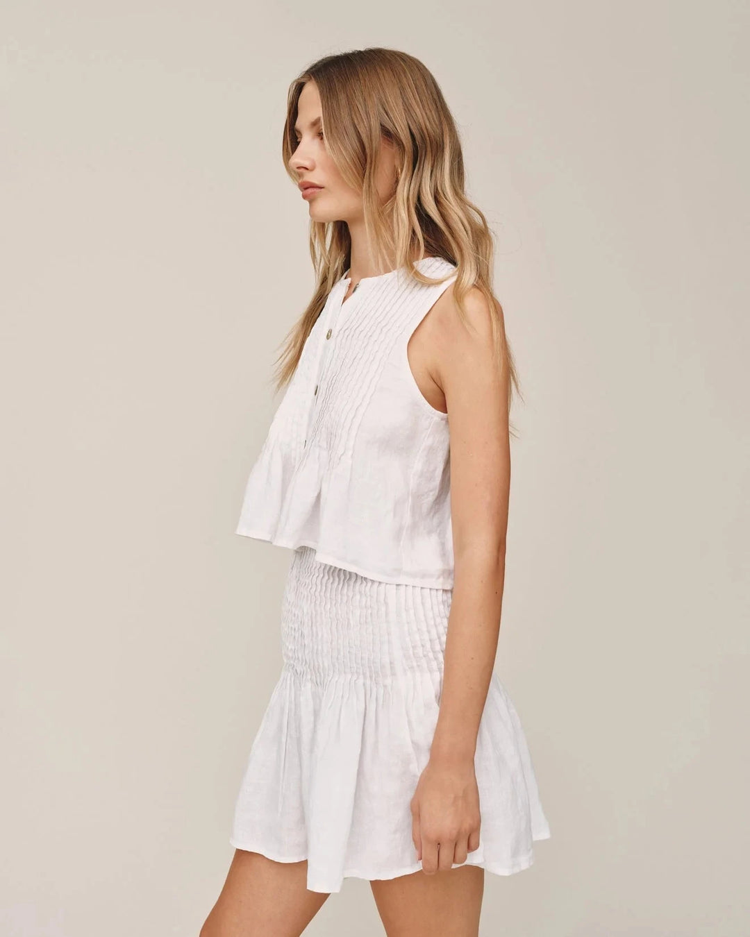 SLEEVELESS PINTUCK TOP TOP BELLA DAHL 