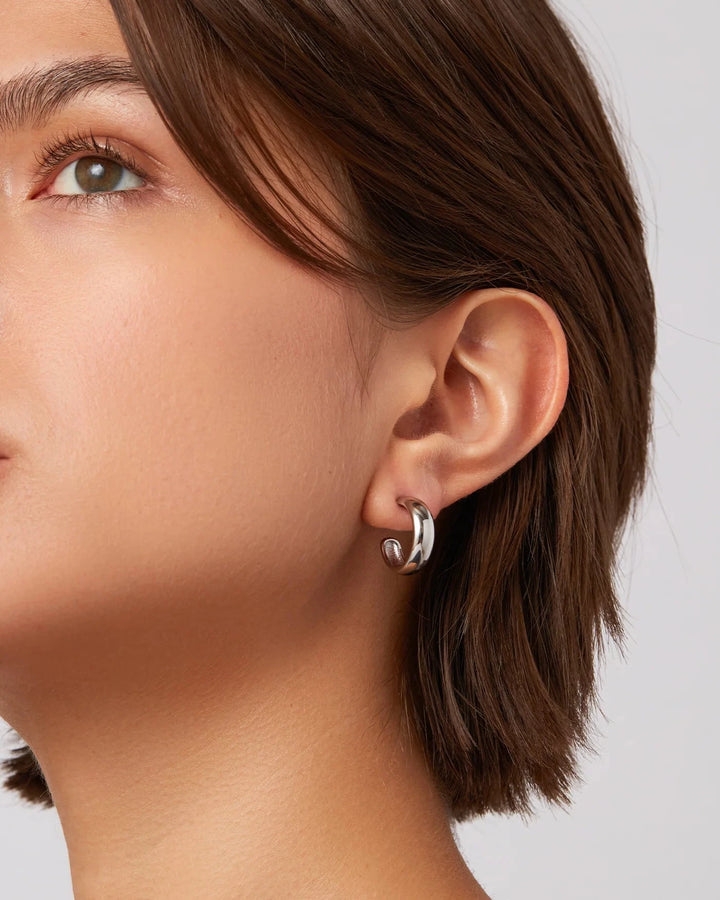 STAPLE HOOPS - SMALL Jewelry JENNY BIRD 