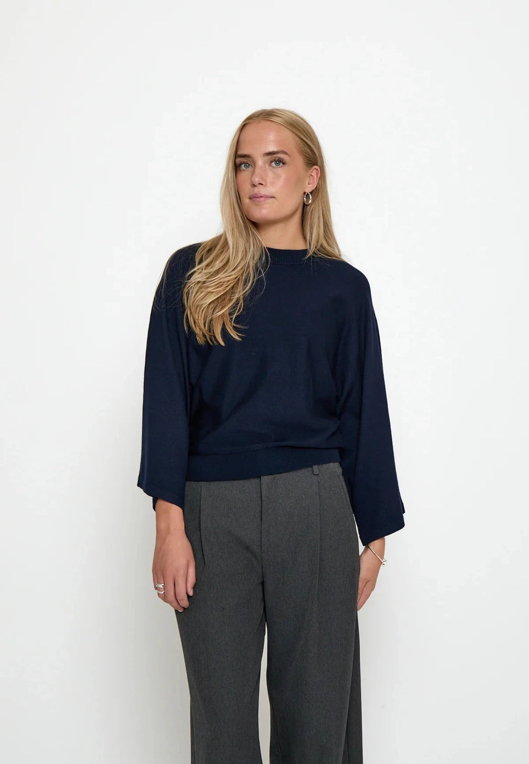 TESS KNIT T-SHIRT TOP MINUS XS BLACK IRIS 