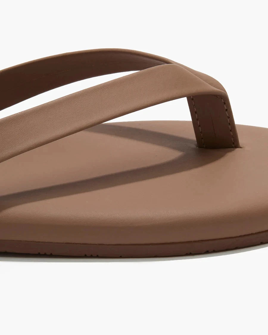 THE BOYFRIEND SANDALS TKEES 