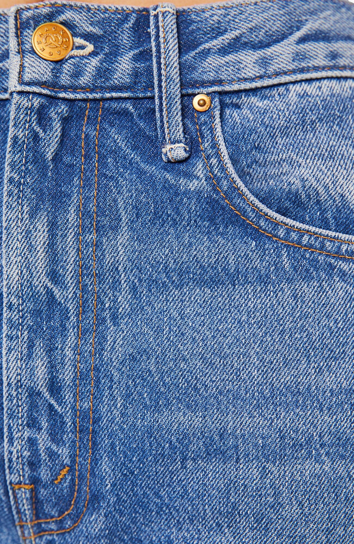 THE LEMON TWIST SNEAK - ROLLING IN THE DOUGH denim Mother 