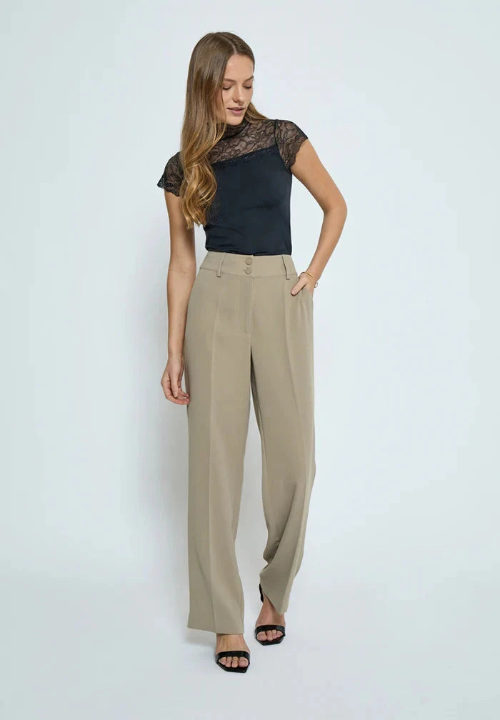 VANESSA SHORT SLEEVE HIGH NECK TOP MINUS 